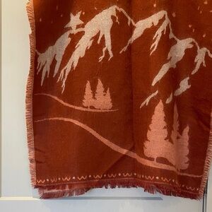 Madewell Unique Rust and Pink Mountain Scene Scarf